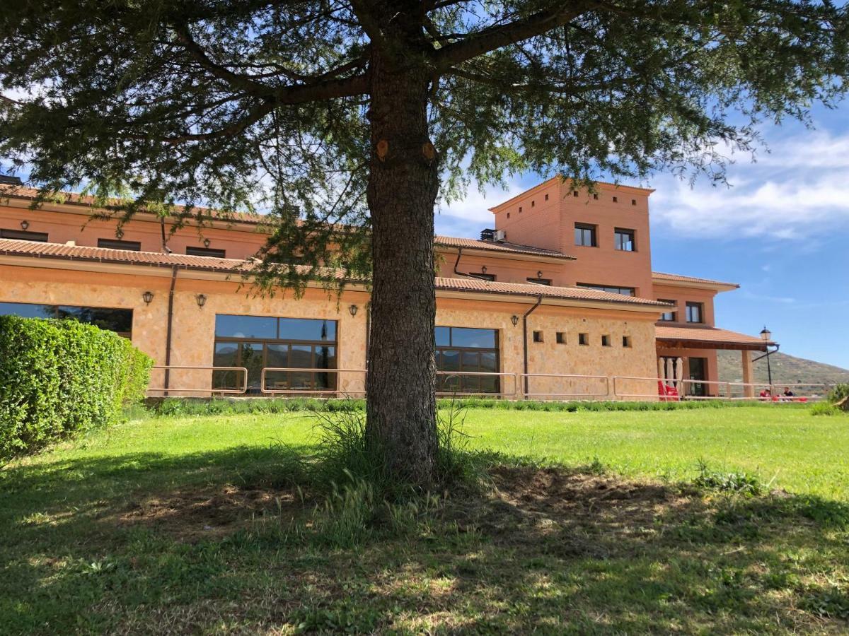 Hotel Villa De Estercuel Exteriér fotografie